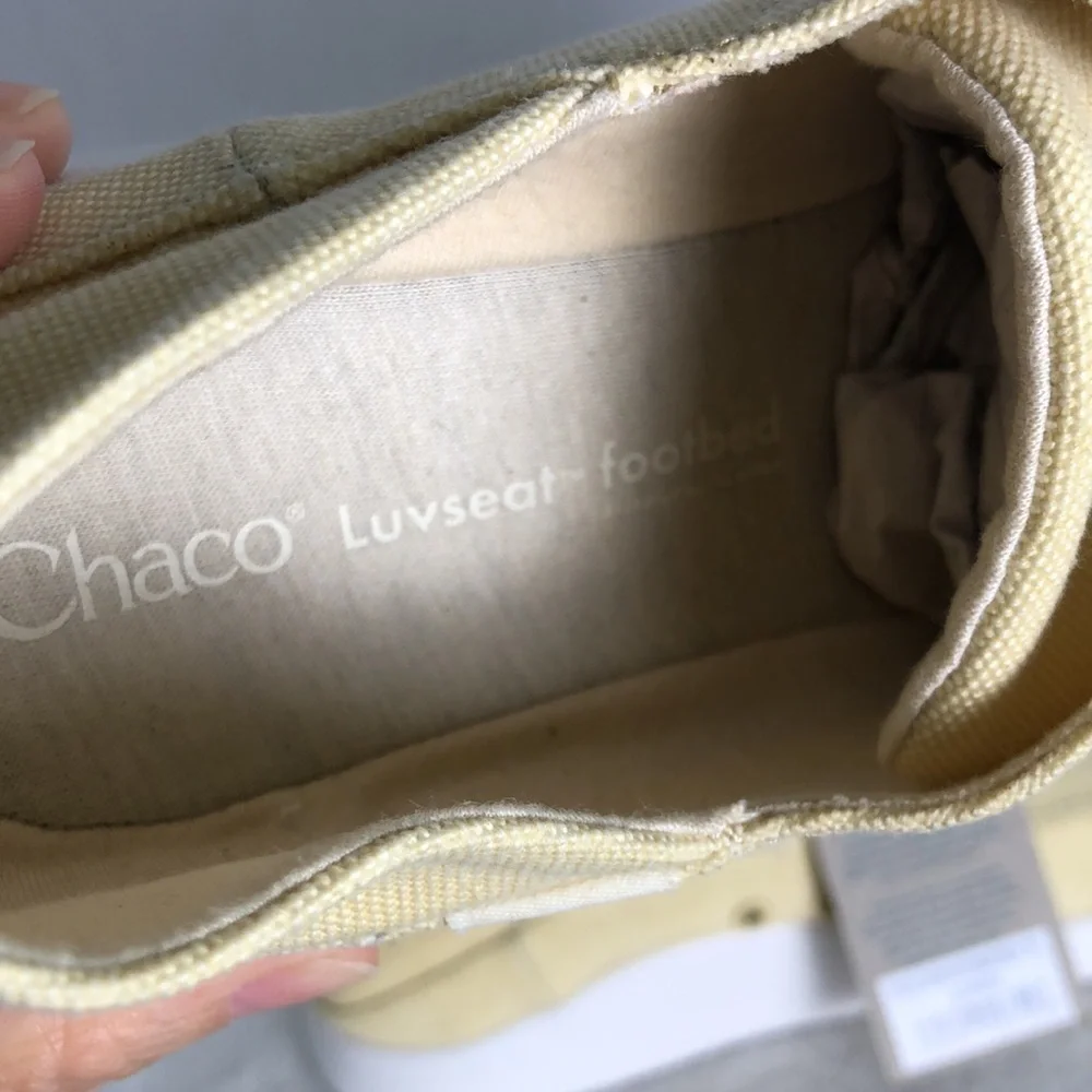 New CHACOS Women Size 10.5 Summer Melon‎ Chillos Sneakers Casual Lightweight
